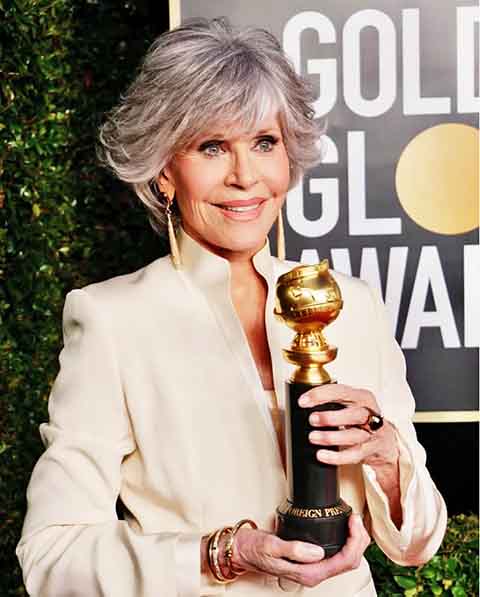Jane Fonda detém prêmios de grande prestígio, entre eles dois Oscars, sete Globos de Ouro, dois Prêmios Bafta, um Emmy e um Leão de Ouro Honorário, em Veneza. 

