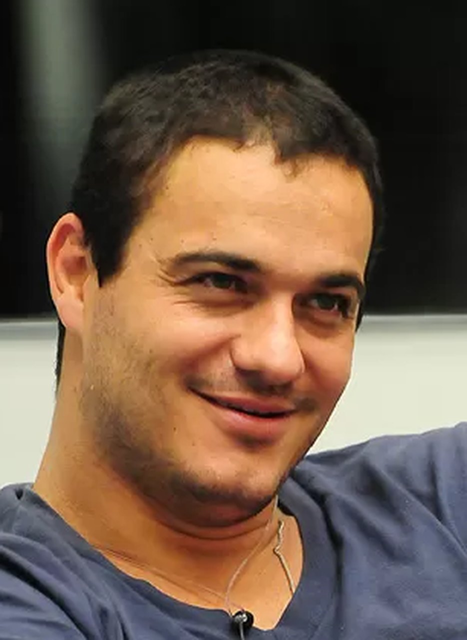 9º lugar - Rafael Leandro (BBB 12) - 92%  de rejeição (a mesma de Rogério Padovan). O projetista de iluminação foi ao paredão duplo contra o aliado de confinamento, Yuri Fernandes.