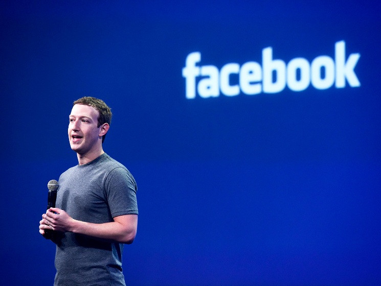 Em 2004, após meses de desenvolvimento, Zuckerberg lançou o Facebook com apoio dos colegas de faculdade, Eduardo Saverin, Andrew McCollum, Dustin Moskovitz e Chris Hughes. Inicialmente restrita aos estudantes de Harvard, a plataforma rapidamente se expandiu para outras universidades do país. Ainda em 2004, durante o segundo ano da graduação, Zuckerberg deixou a universidade para se dedicar à rede social.
