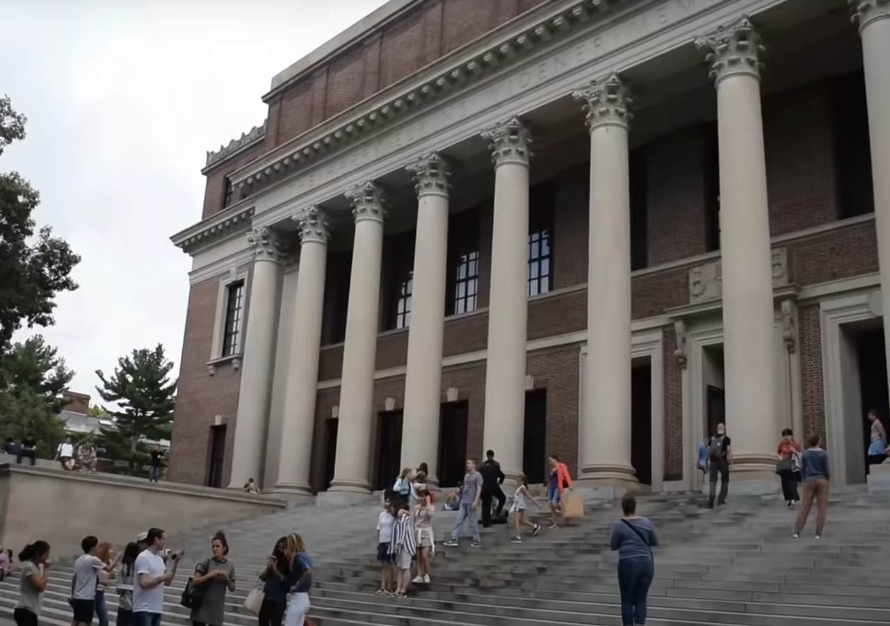 As pesquisas da Universidade de Harvard pretendem impactar positivamente na saúde geral, fornecendo a energia necessária para enfrentar as atividades diárias.-Reprodução/ 
Guide for the Traveler