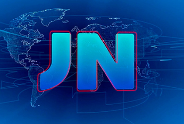 Em 1999, ele também se tornou o editor-chefe do noticiário, cargo que lhe deu grande influência na definição das pautas e no formato do JN.