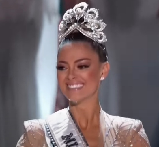 Vencedora da ediÃ§Ã£o de 2017: Demi-Leigh Nel-Peters - PaÃ­s: Ãfrica do Sul- 22 anos quando ganhou o concurso