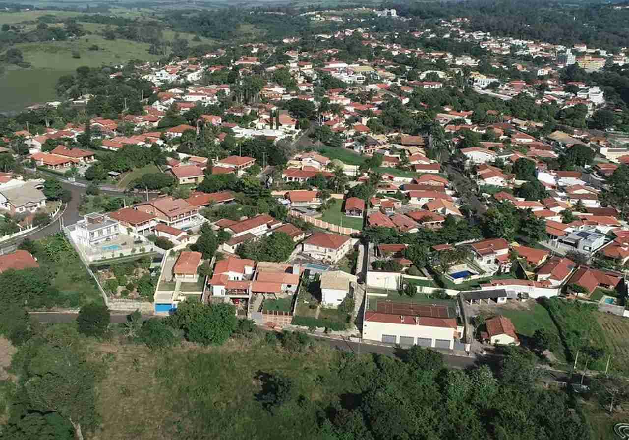 2° lugar: Águas de São Pedro - Estado brasileiro: São Paulo - Área territorial: 3,612 km².  População: 2.700 habitantes. 