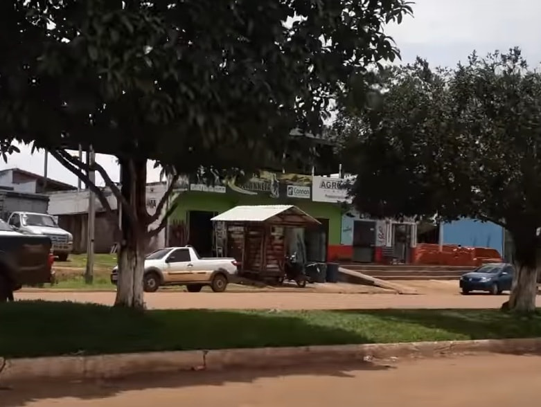 16° lugar: Apuí - Amazonas - Tamanho territorial: 54.240 km² - com cerca de 20 mil habitantes, é uma cidade no Amazonas composta por uma população cabocla e migrante, dependente da pecuária e agricultura. A economia local ainda é afetada pela falta de infraestrutura, enquanto as atividades extrativas também influenciam o desenvolvimento da região.