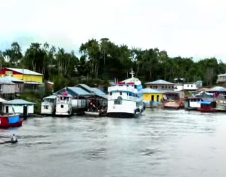 9° lugar: Jutaí - Amazonas - Tamanho territorial: 69.457 km² - localizada no Amazonas e com aproximadamente 19 mil habitantes, é habitada por ribeirinhos e pequenos agricultores. Sua economia está centrada na pesca e agricultura de subsistência, enfrentando dificuldades relacionadas à infraestrutura e falta de acesso a serviços essenciais.