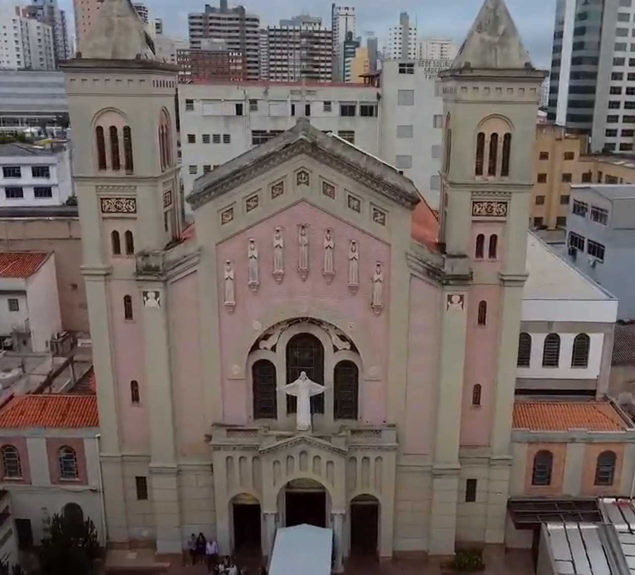 3° lugar: São Caetano do Sul - Estado brasileiro: São Paulo - Área territorial: 15,331 km². População: 162 mil habitantes. 