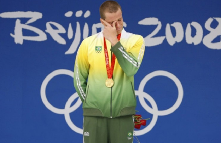 Natação - O Brasil chegou ao topo uma única vez na modalidade. A façanha foi de César Cielo, que em Pequim-2008 foi campeão olímpico dos 50 metros livre. 
