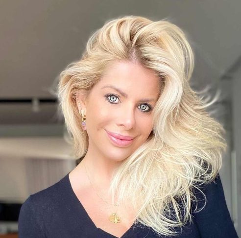 Ela conquistou destaque em campanhas publicitárias e atuou como modelo de passarela, tudo antes de migrar para a televisão.