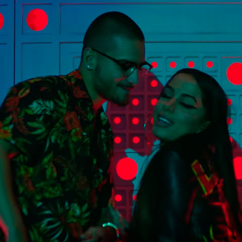 <p>Após consolidar a fama no Brasil, começou a investir na carreira internacional. No início desse processo, lançou colaborações em português, espanhol e inglês com artistas de sucesso, como J Balvin, Maluma, Cardi B e Madonna. Dessa fase surgiram músicas como “Downtown”, “Sim ou Não” e “Me Gusta”.</p>
