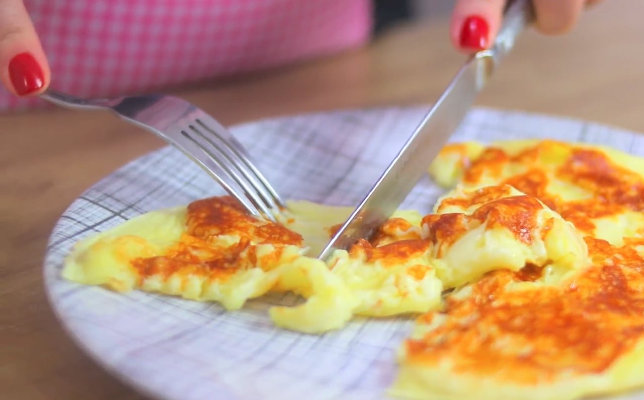 Crepioca - Como uma variação da tapioca, pode ser preparada com queijo e outros recheios, como presunto, ricota, frango etc. Comumente, leva apenas ovo, farinha de tapioca e sal. Está cada vez mais comum nas rotinas alimentares de pessoas que praticam atividade física. 