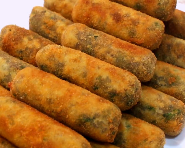 Croquete de carne: as sobras de carne de panela rendem um prato delicioso típico dos botecos pelo Brasil. O croquete de carne é feito com a carne já temperada e com uma adição de farinha de trigo diluída em leite, o que serve para dar a textura característica e ajudar a enrolar no típico formato do bolinho.