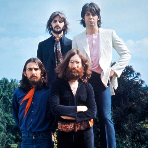 “Os Quarrymen” evoluíram e se tornaram os “Beatles” em 1960. A partir daí, ao lado de John Lennon, George Harrison e Ringo Starr, McCartney participou de uma formação que redefiniu a música popular e influenciou no desenvolvimento do rock. 
