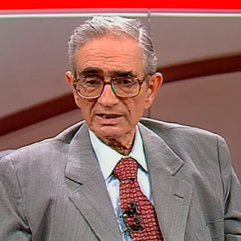 Florestan se destacou enfatizando a sua capacidade de transformar a sociedade. Para ele, a escola seria a instituiÃ§Ã£o prioritÃ¡ria de fortalecimento da "cultura cÃ­vica". Florestan combatia racismo, intolerÃ¢ncia e opressÃ£o.