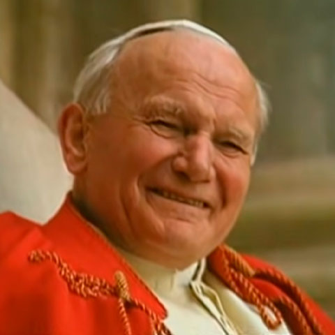 Em 30 de junho de 1980, o Papa João Paulo II foi ao Santuário de Aparecida, no interior de São Paulo. Sua presença fez com que o então presidente, general João Batista Figueiredo, sancionasse a lei que declarava a data como feriado nacional. Na época, o Brasil vivia sob a ditadura militar.