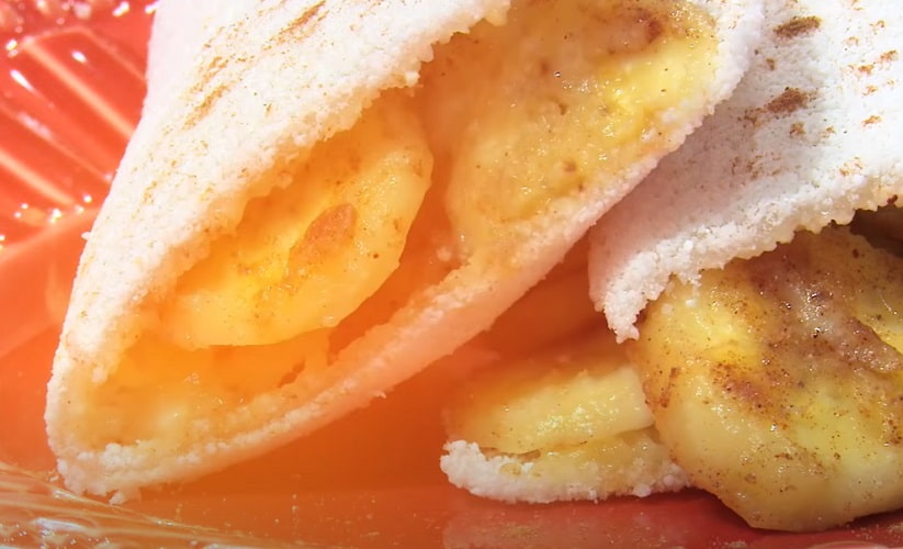 É comum encontrar vídeos que ensinam técnicas para hidratar a goma, deixá-la mais macia, mais grossa, mais crocante ou até mesmo colorida, incorporando ingredientes como cúrcuma, beterraba e espinafre.
