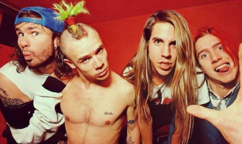Curiosidade 5: Red Hot Chili Peppers se chamava "Tony Flow and the Miraculously Majestic Masters of Mayhem"