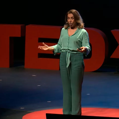 O projeto com o objetivo de ensinar crianças e adolescentes com dificuldade de aprendizado devido aos traumas do convívio diário com a violência.