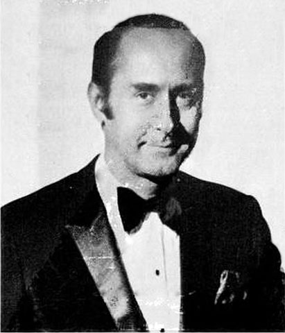 Henry Mancini (1924-1994) - Ítalo-americano, foi compositor, pianista e maestro. Participou da orquestra de Glenn Miller e quando este desapareceu num ataque aéreo na Segunda Guerra Mundial, manteve o legado do regente. Entre os trabalhos mais famosos estão Bonequinha de Luxo e A Pantera Cor de Rosa.