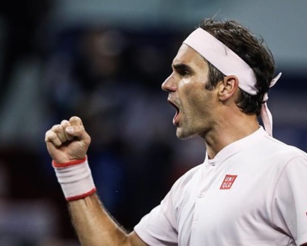 18º lugar: Roger Federer - US$ 1,1 bilhão (R$ 5,52 bilhões) - Dono de uma das trajetórias mais vitoriosas da história do tênis, o ex-atleta suíço também virou fenômeno comercial fora das quadras. Contratos publicitários milionários e investimentos em marcas esportivas ajudaram a ampliar seu patrimônio.
