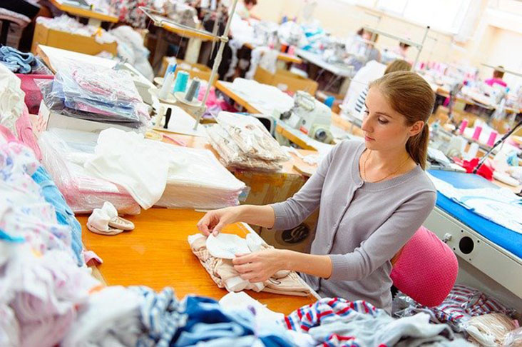 Complexos que reúnem fábricas e lojas focados num determinado segmento da economia atraem  clientes de todo o país para compras no atacado e no varejo.  São polos de produção e venda que conseguem manter preços mais acessíveis porque trabalham com grande volume e desfrutam de uma fama no setor.  -  (crédito:  whirligigtop - pixabay)