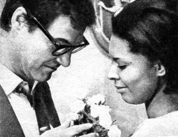  Ainda em 1965, outro momento importante: "A Cor da Sua Pele" tinha Iolanda Braga como a primeira negra protagonista de uma novela no Brasil. A trama teve exibição da TV Tupi. -