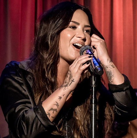 Demi Lovato - A cantora foi acusada de copiar a música 
