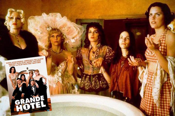 Grande Hotel (1995) - No dia 31 de dezembro, enquanto todos se preparam para a noite de Ano Novo, um hotel  em Hollywood recebe quatro hÃ³spedes estranhos. As histÃ³rias se passam paralelamente, no primeiro dia de trabalho de um mensageiro interpretado por Tim Roth. 