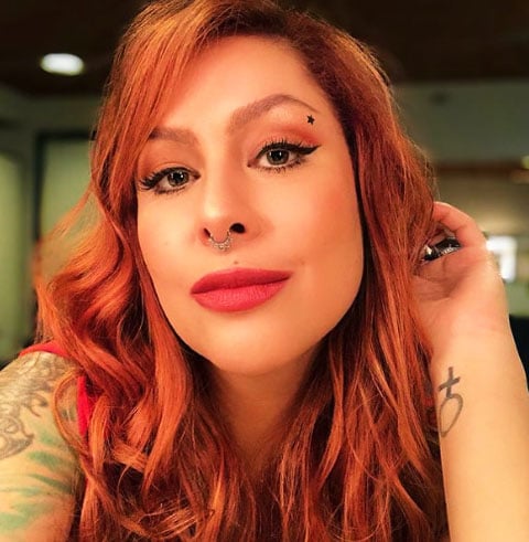 Pitty recebeu quatro indicações na categoria de Melhor Álbum de Rock Brasileiro ao longo de sua carreira com “Admirável Chip Novo”, “(Des)Concerto ao Vivo”, “A Trupe Delirante no Circo Voador” e “Matriz