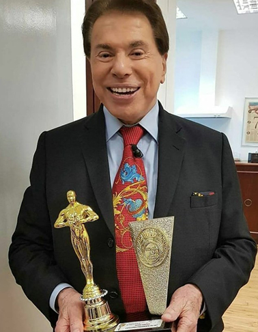 Silvio concedia o Troféu Imprensa aos melhores do ano. O prêmio, criado em 1958 pelo jornalista Plácido Manaia Nunes, era abstrato. Não havia estatueta. Em 1970, Silvio ganhou os direitos e reformulou a premiação, como uma espécie de Oscar.