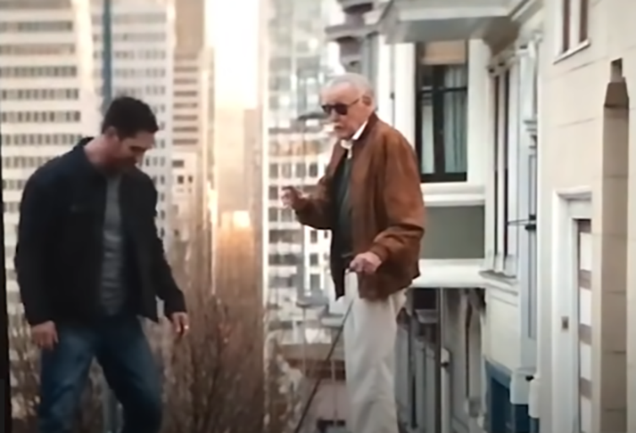 No ano em que morreu, 2018, Lee apareceu no filme "Venom". Ele está passeando na rua com o cachorro quando fala com Eddie Brock. 