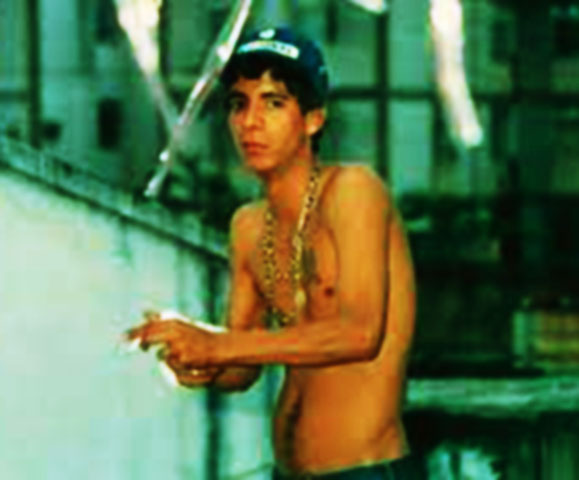 Ainda jovem, Zeca trabalhou em várias ocupações fora da música, como feirante, camelô e office-boy, mas sempre frequentou rodas de samba nos bairros de Irajá e Del Castilho.
-Reprodução Twitter