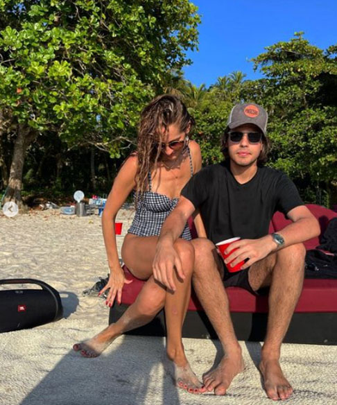 Entre 2021 e 2023, João Silva namorou a modelo Schynaider Moura, que é 16 anos mais velha que ele. 

