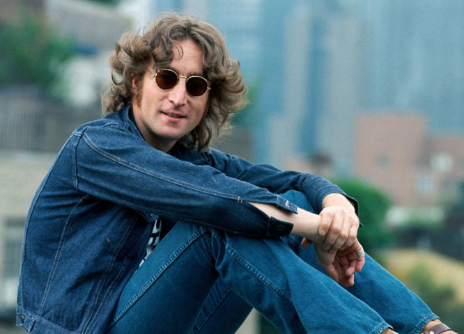 Com o fim da banda, John Lennon se mudou para os Estados Unidos ao lado de Yoko Ono. Além disso, se tornou ativista, algo presente em suas músicas, como na celebrada 