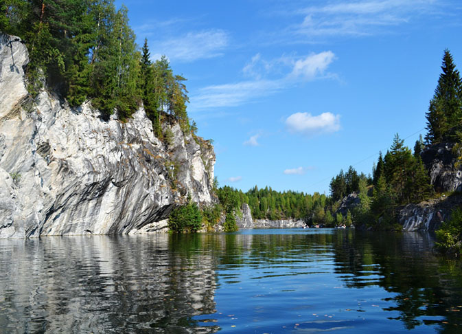 O Rio Volga, que fica localizado na Rússia, tem 3.688 km de extensão e é o maior rio do continente europeu. Das grandes cidades do país, ele banha Ulianovsky, Samara, Kazan, Novgorod, Tver, Yaroslavl, Saratov e Astrakhan. Mais de 1.000 rios menores correm para ele.