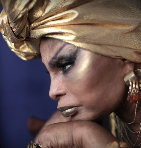 Em 2018, Elza lançou o álbum 