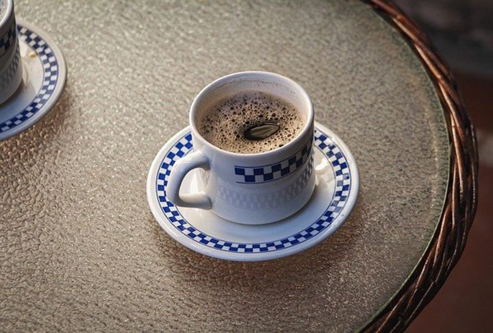 Os dados indicaram que o consumo balanceado da bebida está fortemente relacionado a uma redução no risco de desenvolvimento de quadros de ansiedade e depressão.