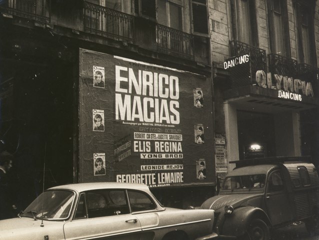 <p>Com sucesso consolidado no Brasil, Elis também conquistou reconhecimento internacional. Fez shows em grandes casas de espetáculo da Europa. Na foto, o cartaz anunciando seu show no Olympia, em Paris, em 1968.</p>
