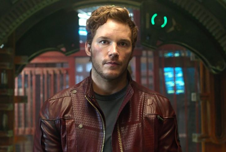 Chris Pratt – Trabalhava como garçom e chegou a morar em uma van no Havaí antes de ser descoberto por uma diretora que se impressionou pelo seu carisma enquanto ele atendia em um restaurante.