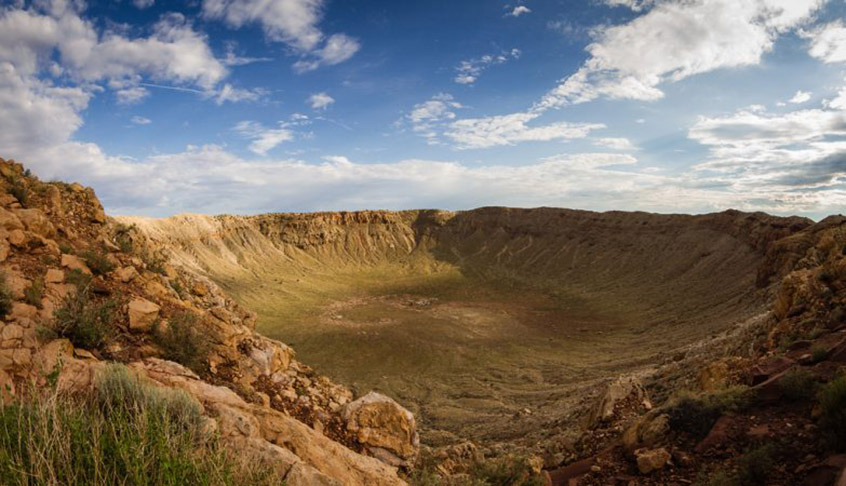 Western (Austrália) - A Cratera de Woodleigh se formou há 364 milhões de anos e tem120 km de diâmetro. Tem 200 metros de profundidade e possui um mineral raro (encontrado até agora em apenas 7 lugares do planeta): o reidite. 
