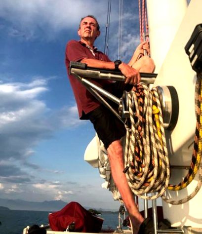 Amyr Klink - O navegador paulista tem pai libanês e mãe sueca. Seu nome é Amyr Khan Klink.  