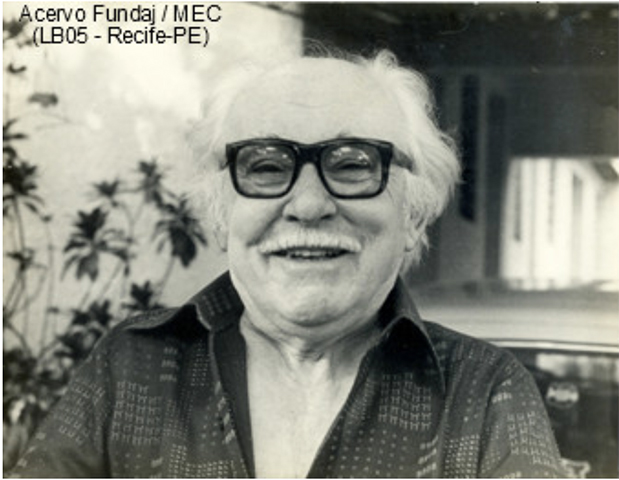 CAPIBA (1904-1997) - FREVO - Compositor e pianista pernambucano, é o maior compositor de frevos do Brasil. Seu pai era maestro e Capiba, aos 8 anos, já tocava trompa. 