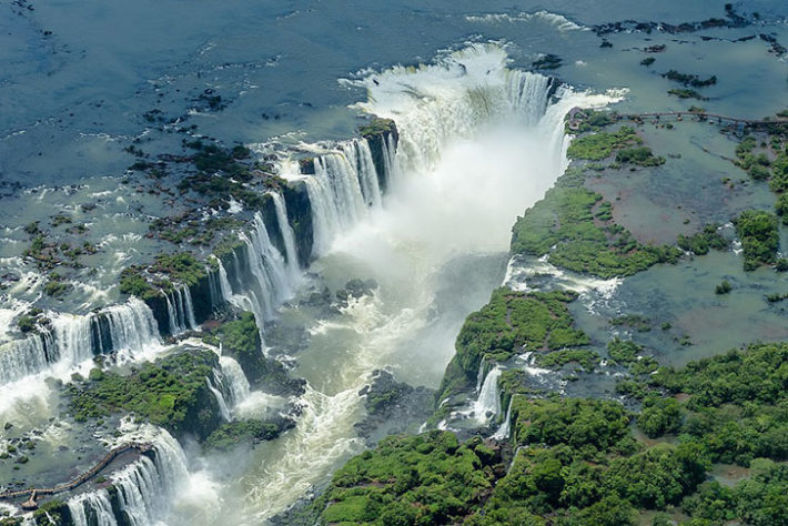 Cachoeiras e cataratas deslumbrantes pelo planeta 