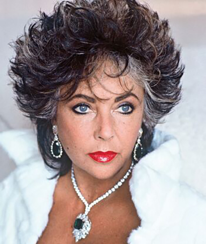 A marca registrada da atriz eram seus olhos azuis violeta, uma cor rara. Seu último filme foi 