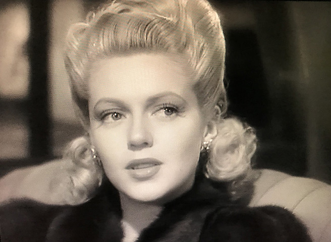 Lana Turner (1921-1995) - EUA - Tomava coca-cola numa lanchonete, aos 15 anos, quando foi vista por um produtor . Sua carreira começava ali. Símbolo sexual nos anos 1940 e 1950. 