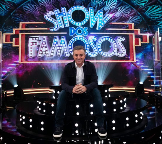 Luciano estreou em TV aos 23 anos e, um ano depois, passou a apresentar seu próprio programa: "Circulando", na CNT Gazeta. A carreira cresceu, ele ganhou programa na Band, depois na Globo (Caldeirão), e hoje substitui Fausto Silva no Programão.
