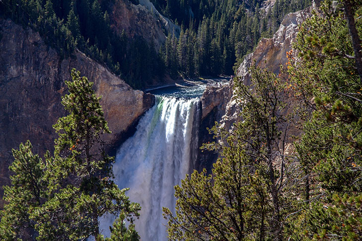 Cataratas de Yellowstone - Ficam em Wyoming, nos Estados Unidos. -kasabubu pixabay