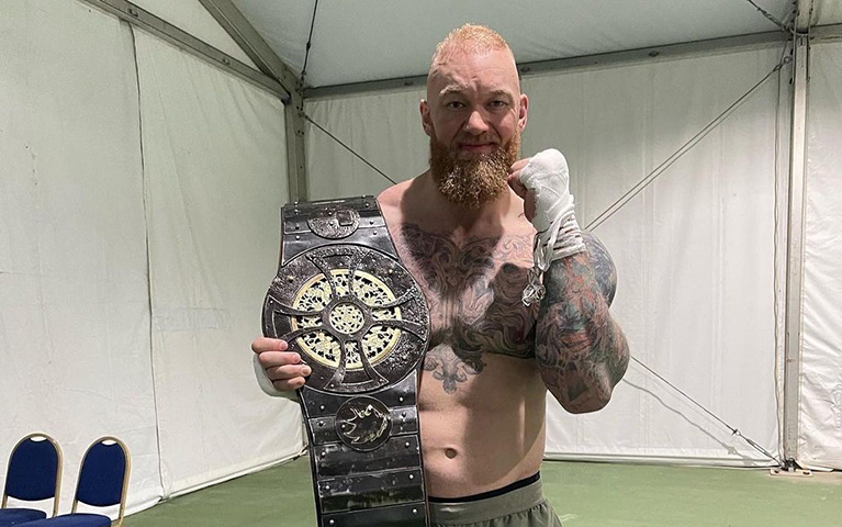 Ele participou várias vezes do torneio o 