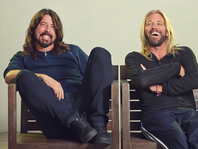 Taylor Hawkins, que tocava com Alanis Morissette, se ofereceu para ingressar na Foo Fighters e segurou a onda, sendo admirado e elogiado por isso. Os dois tornaram-se grandes amigos e Dave chegou a chamá-lo de 