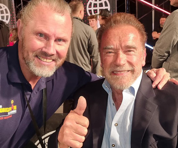 Também em 2018, outro feito importante: ele levantou 472 kg e bateu o recorde mundial de levantamento de peso morto. Ele também foi o que mais pontuou em todas as modalidades do torneio. Por isso, ele ganhou o Arnold Classic daquele ano, em Ohio, nos Estados Unidos. 