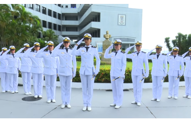 Conheça as patentes da Marinha, que atrai jovens para carreira militar